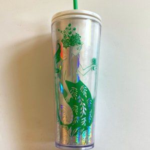 Starbucks Mint Pearl Holiday 2022 Cold Cup Tumbler 24 oz. NWOT, pearl and green.